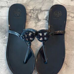 Tory Burch Blue Sandals Iconic jelly sandals with metal logo